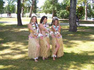 Pearls of Polynesia Hula Dancers posing Backstage after performance on Heritage Day