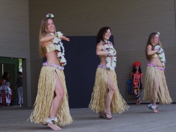 Pearls of Polynesia Hula Dancers perform Hawaiian hulas on Calgary stage for Heritage Day Celebration Pearls of Polynesia Hula Dancers perform Hawaiian hulas on Calgary stage for Heritage Day Celebration